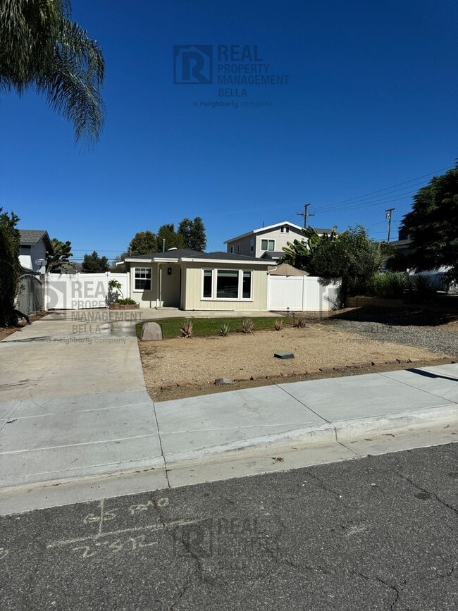 Building Photo - Charming, Updated, and Move-In Ready — A L...