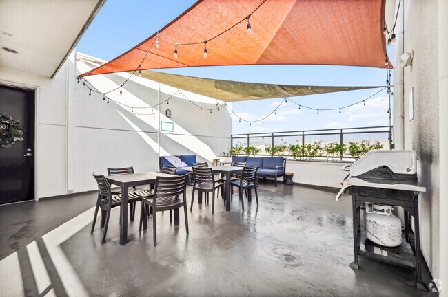 Sun Deck - Plaza at Lafayette