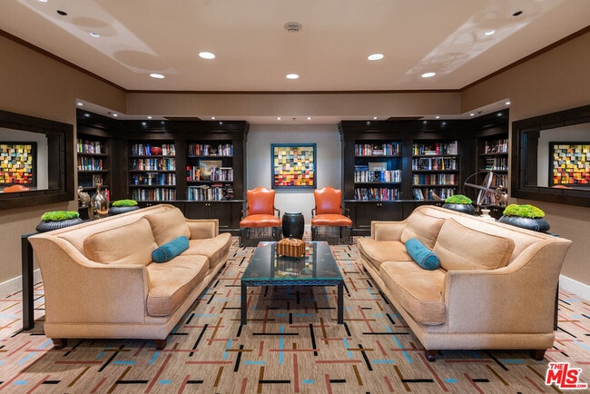 Photo - 10724 Wilshire Blvd Unit 909