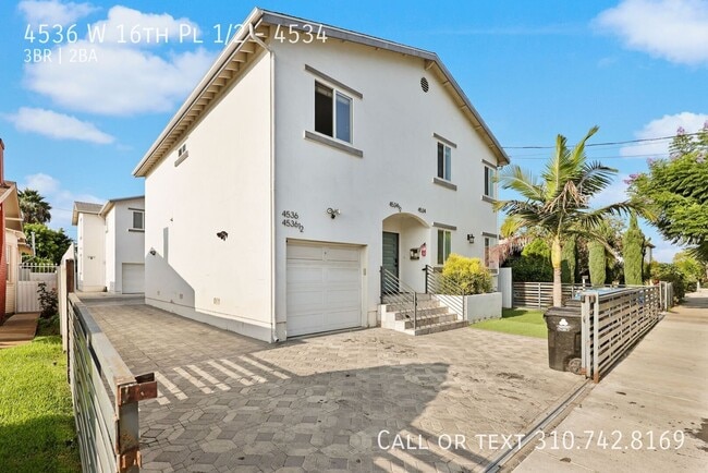 Building Photo - 4536 W 16th Pl Unit 4534