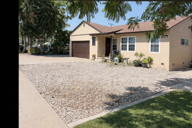 Photo - 2013 W Porter Ave