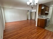 Photo - 1411 N Poinsettia Pl Apartments