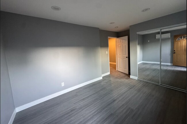 Photo - 5107 S Harvard Blvd Unit 5107 ½ S Harvard Blvd