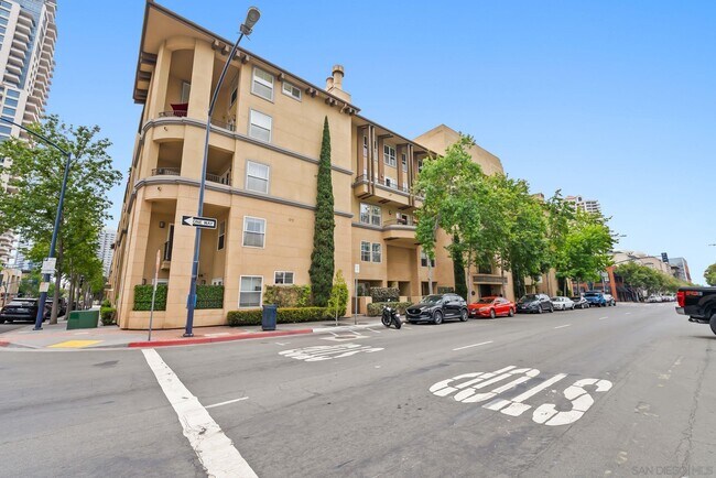 Photo - 301 W G St Unit 112