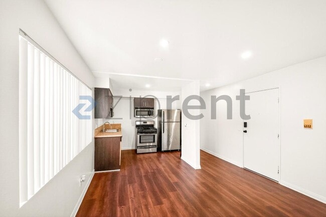 Photo - 843 S Ardmore Ave