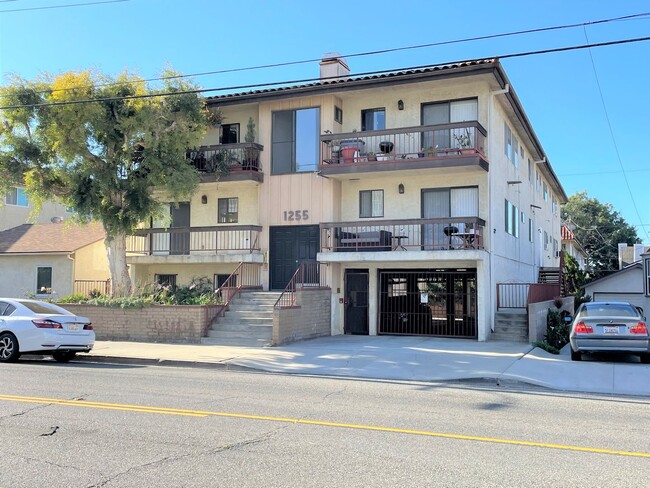 Building Photo - 11 Unit 6 Rental