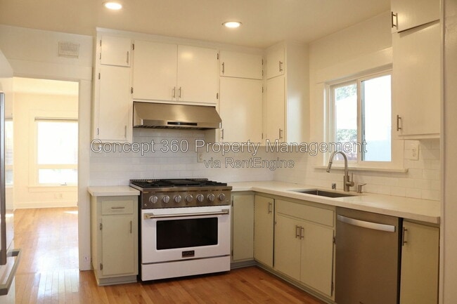 Photo - 4727 E Colorado St Unit B