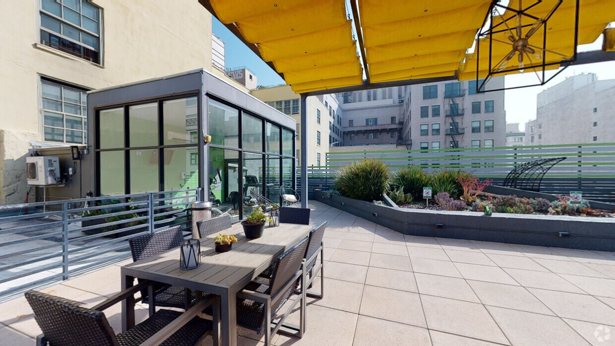 3D Tour - The Broadway Lofts