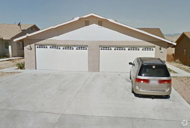 Front of property - 7184 Murray Ln Unit B Rental
