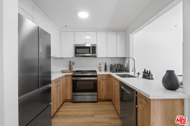 Photo - 16100 Sunset Blvd Unit 106