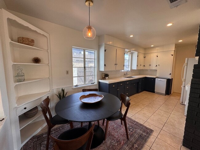 Photo - 5648 Riverton Ave Unit 5648 Riverton