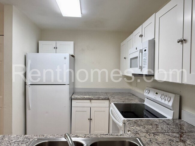 Photo - 7425 Charmant Dr Unit 2613