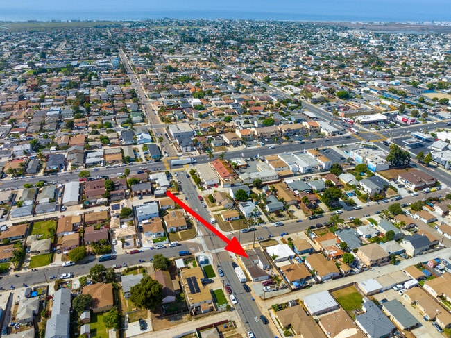 Photo - 1195 Georgia St