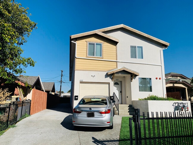 Building Photo - 4424 S Wilton Pl Rental
