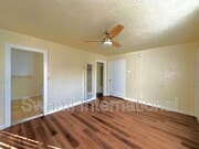 Photo - 119 E N St