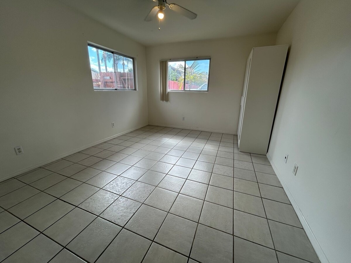 Photo - 735 Genevieve St Unit A