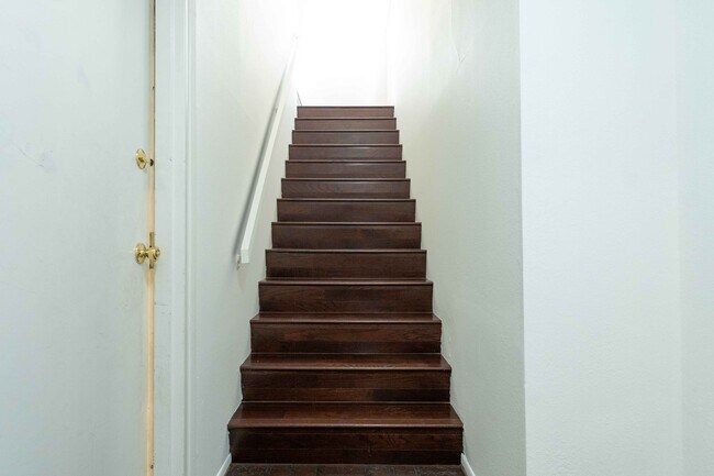 Photo - 10506 Sunland Blvd