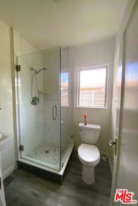 Photo - 10623 Kinnard Ave