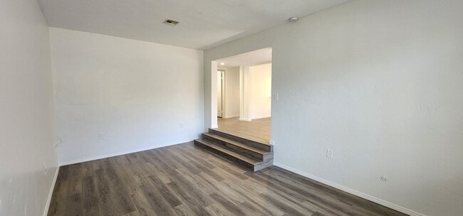 Photo - 164 1/2-664-662 I Ave Unit 664