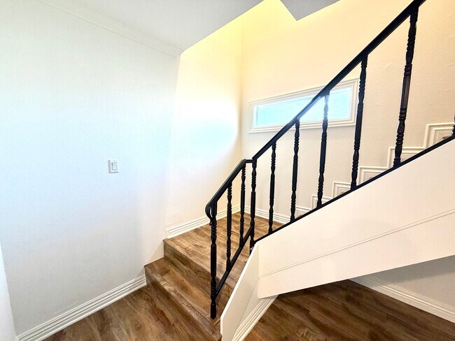 Photo - 908 W Foothill Blvd Unit C