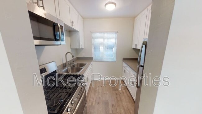 Photo - 206 Fir St