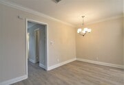 Photo - Dickens Court Apartments