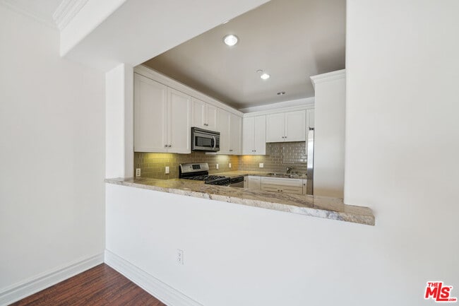 Photo - 1050 S Holt Ave Unit 404