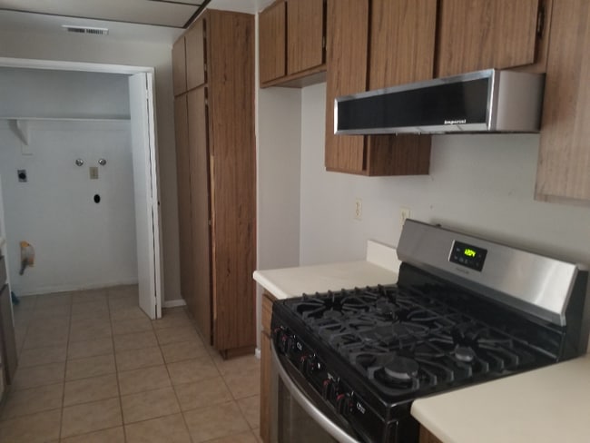 Photo - 43730 C St Unit B