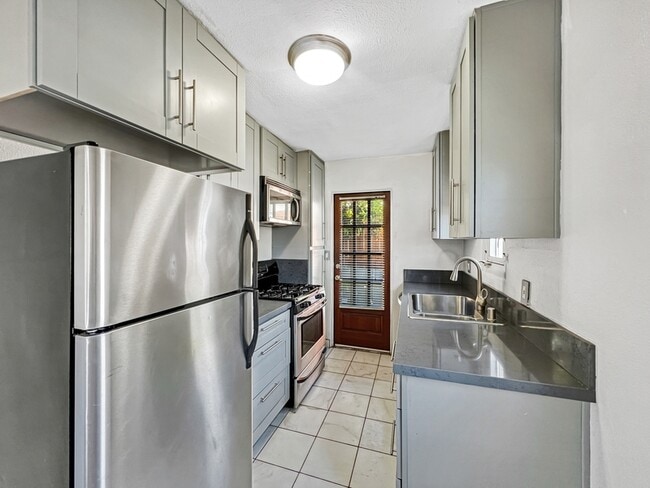 Photo - 436 Fir St