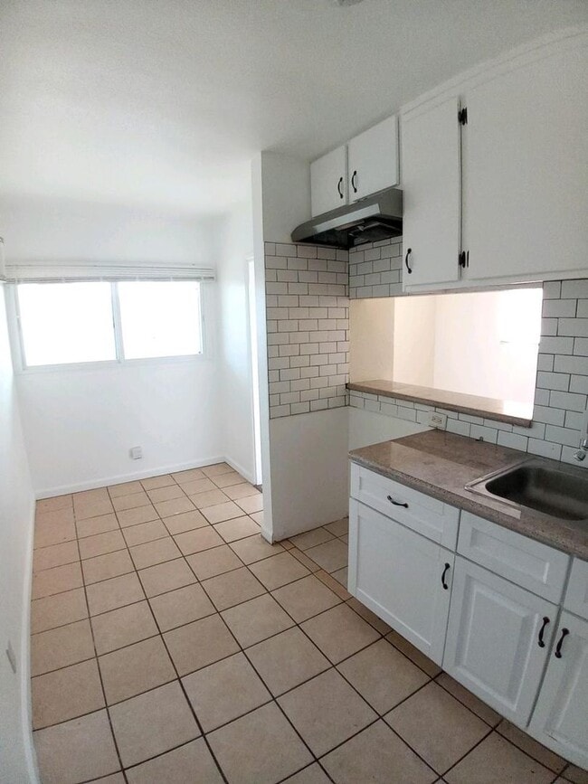 Photo - 709 S Flower St Unit 7