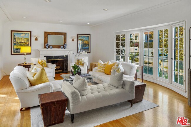 Photo - 10614 Le Conte Ave House