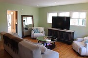 Living room - 3283 Kelton Ave