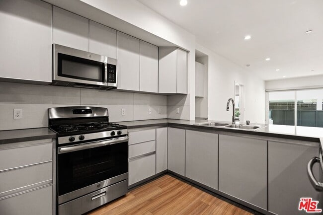 Photo - 1515 Colby Ave Unit 302