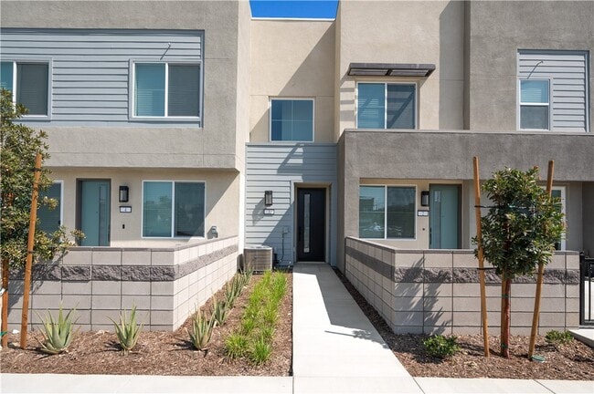 Building Photo - 3651 E Jacobson Paseo