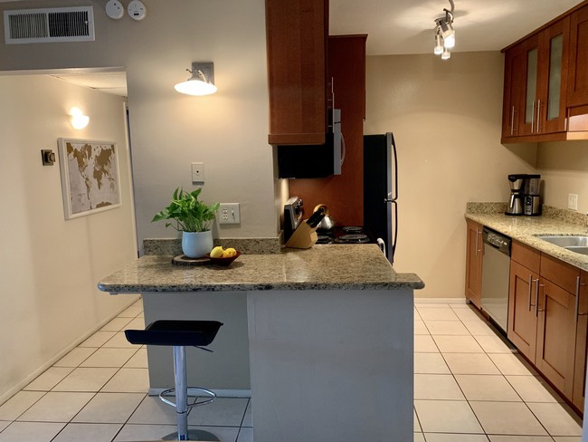 Kitchen - 6416 Friars Rd Unit 320