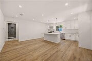 Photo - 17024 Parthenia St