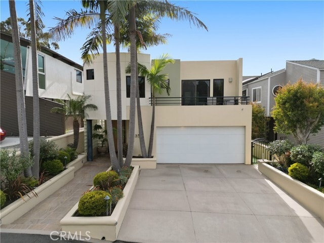 Building Photo - 1351 La Mirada St