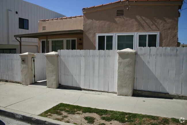Building Photo - 417 Ocean View Ave Rental