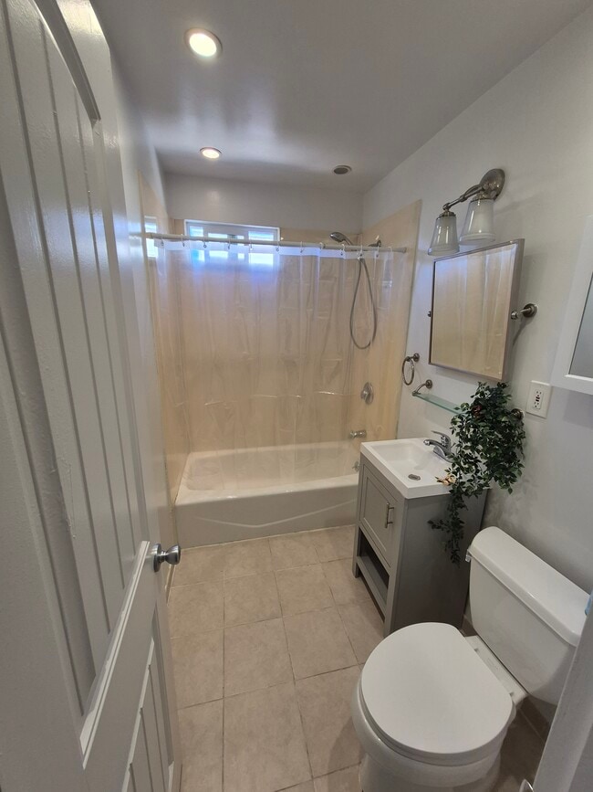 Photo - 4861 Lehrer Dr