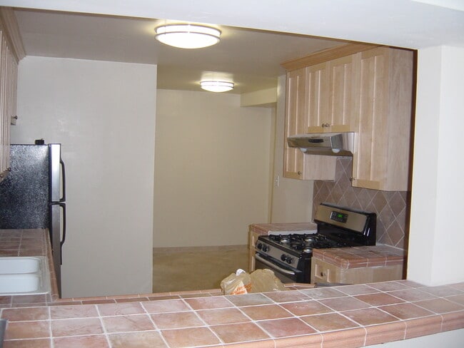 Building Photo - 340 Mt Washington Dr Unit 1/2