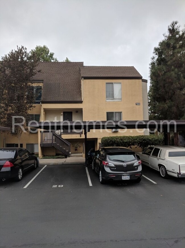 Building Photo - Mission Valley, 7958-E Mission Center Ct, Centrally Located, Community Pool and Spa!