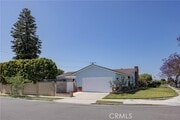 Photo - 16811 Newland St House