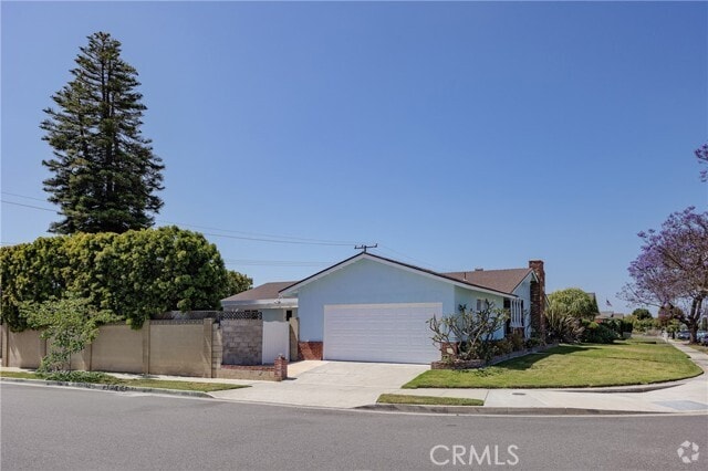 Building Photo - 16811 Newland St Rental
