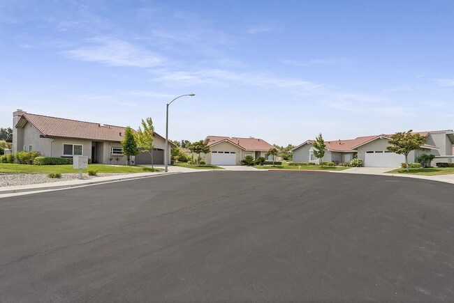 Photo - 21495 Lemay Dr