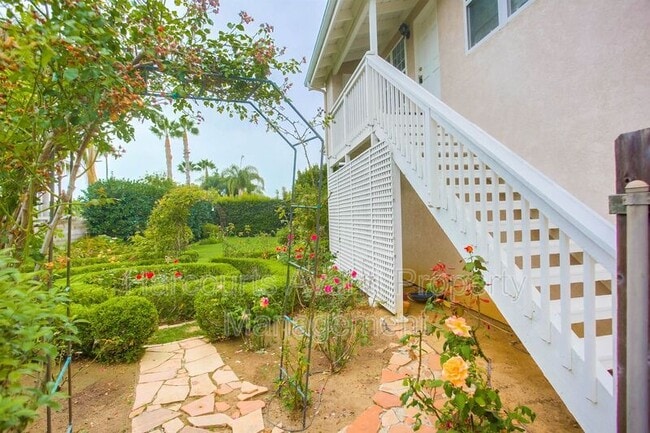 Photo - 1844 Dora Dr