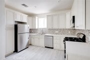 Photo - 57 N Baldwin Ave Apartment Unit B