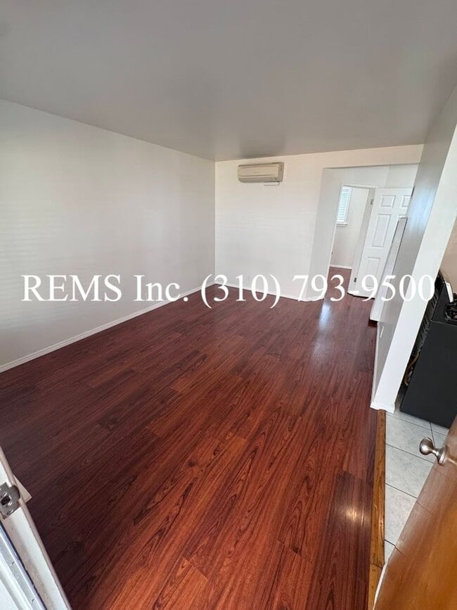 Photo - 3580 Brenton Ave Unit B