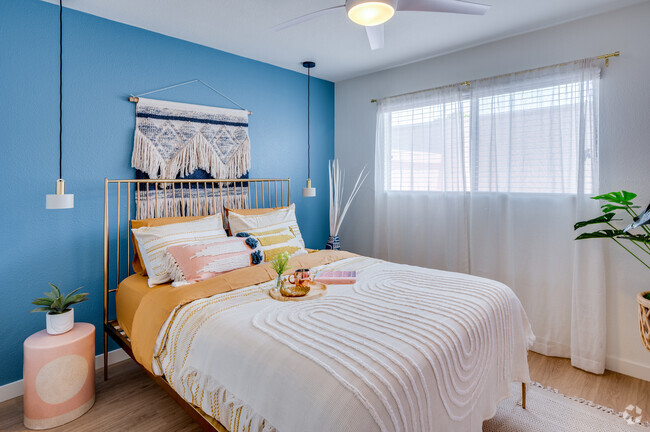 Master Bedroom - Lincoln Estates