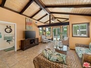 Photo - 14552 Hesby St