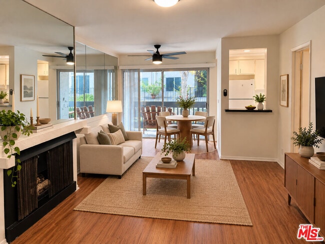 Building Photo - 7101 Summertime Ln Unit Suite 101